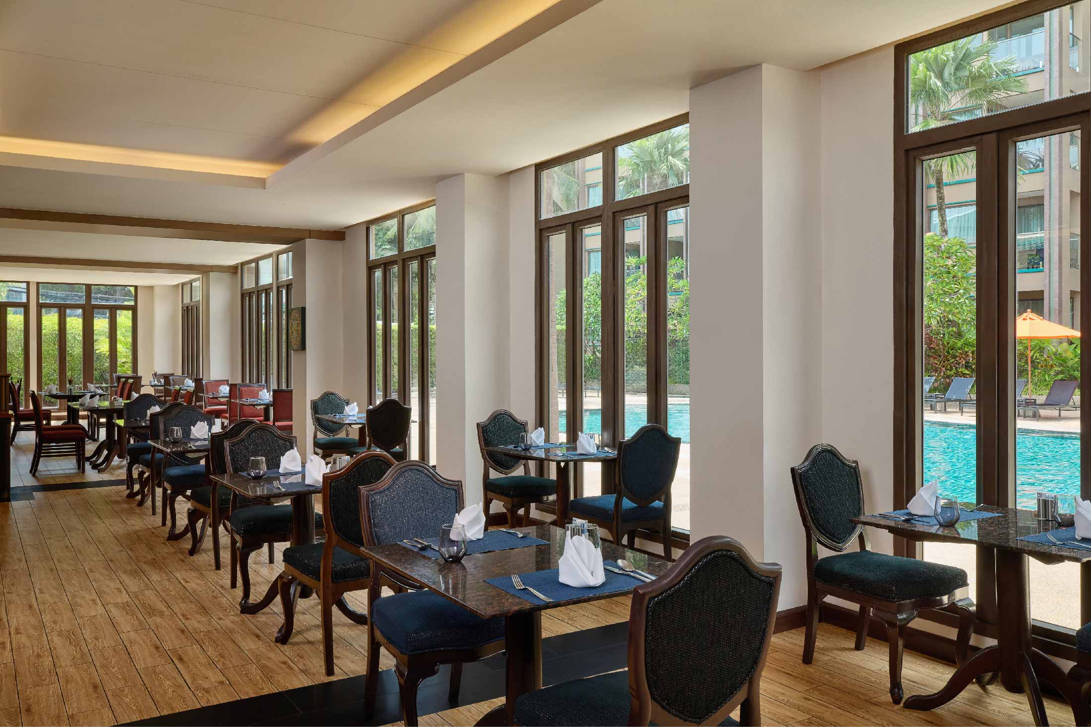 Family Dining in Phuket