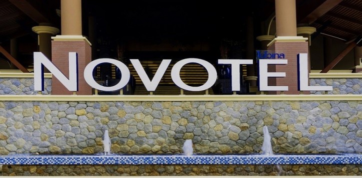 novotel-signage-021-2