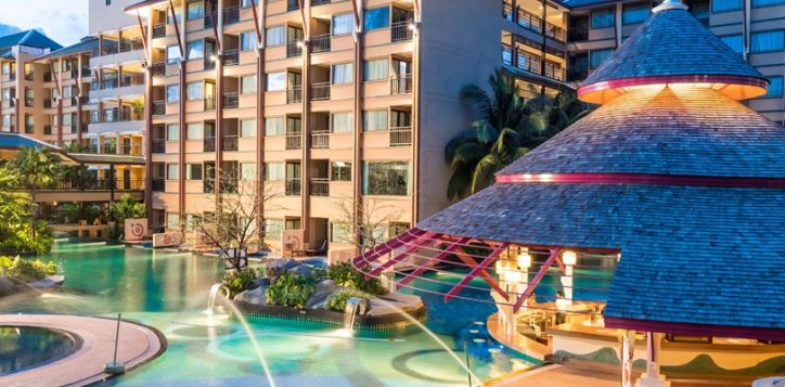 novotel-phuket-vintage-park-inbalance-spa-luxury-awards-winner-2019