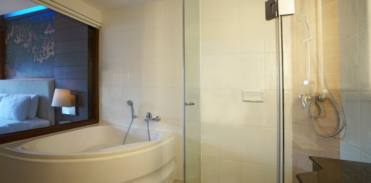 room-deluxeking-kga-07-2