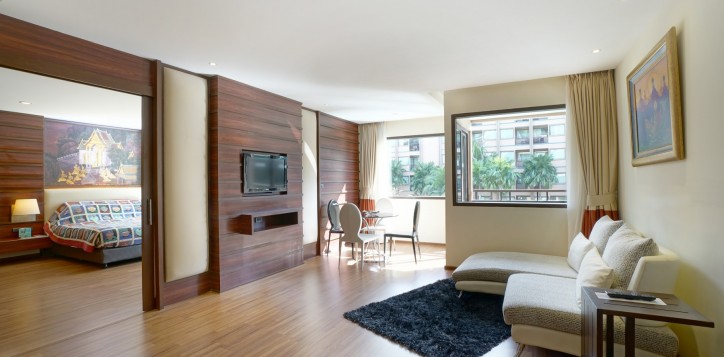 room-suite-01-2