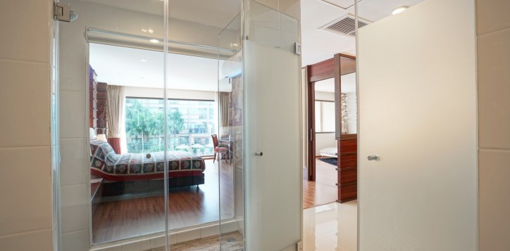 room-suite-07-2