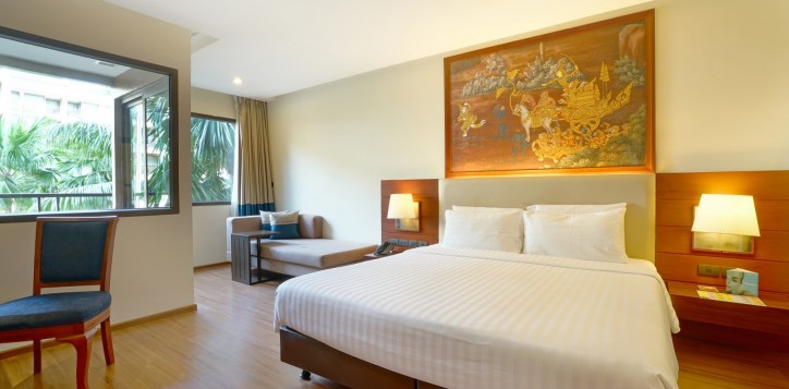 room-superiorking-kgb-03-2
