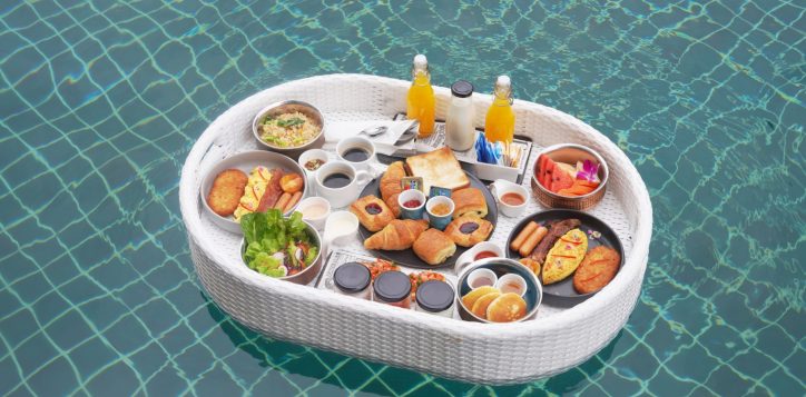 floating-breakfast-min-2