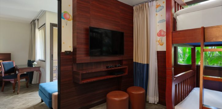 family-room_5-3-2