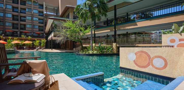 pool-access-twin-bed-5-3