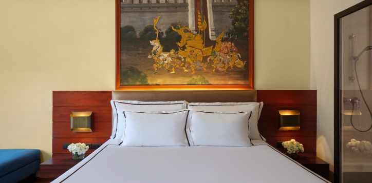 superior-king-bed_1-3