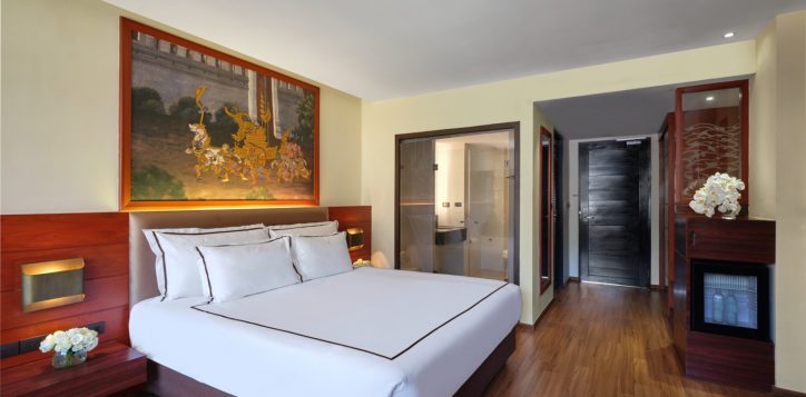 superior-king-bed_6-2