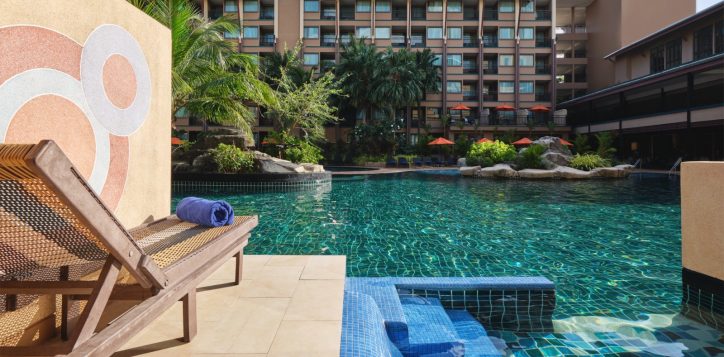 pool-access-view_2-2